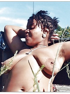 Wild Africa Black African Girls