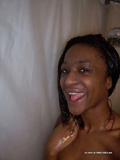 Black GF Camwhoring In The Shower