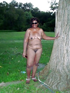 Big Black Women Busty Ebony Blowjobs