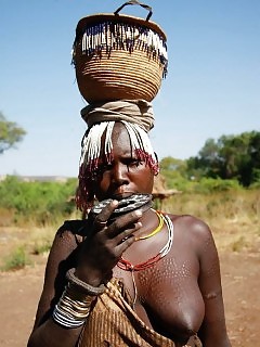Sexy African Goddess Ebony MILF Kandy
